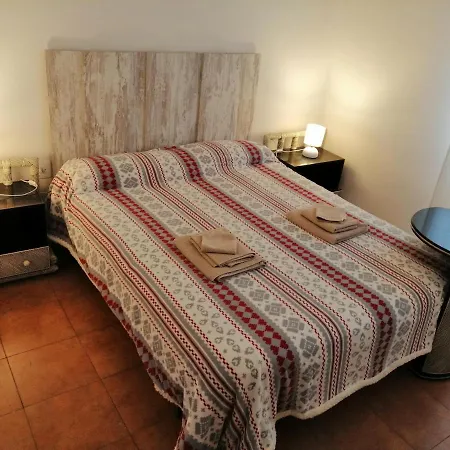 Chalet Montprats, Serra